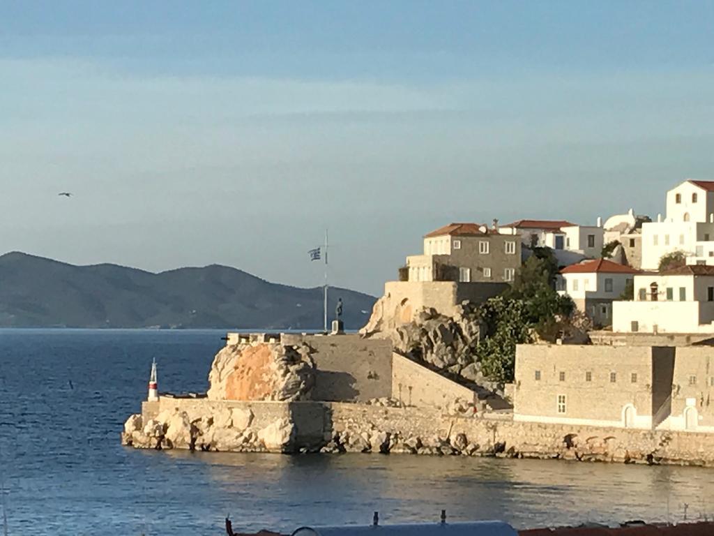 Pension Efie Ídra Kültér fotó